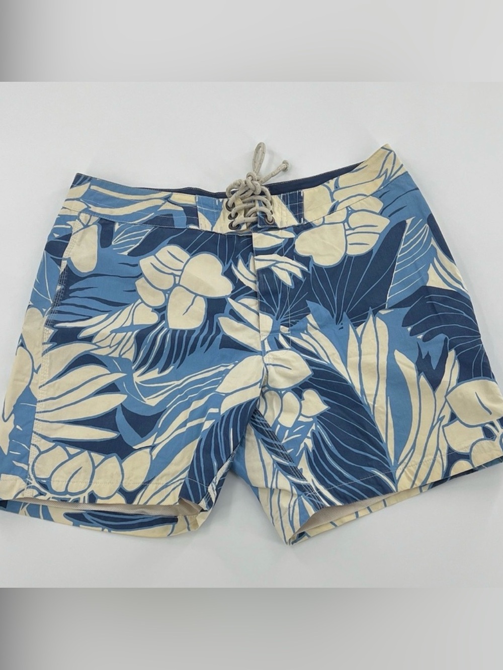 J. Crew Original Blue Floral Swim Trunks - size 32